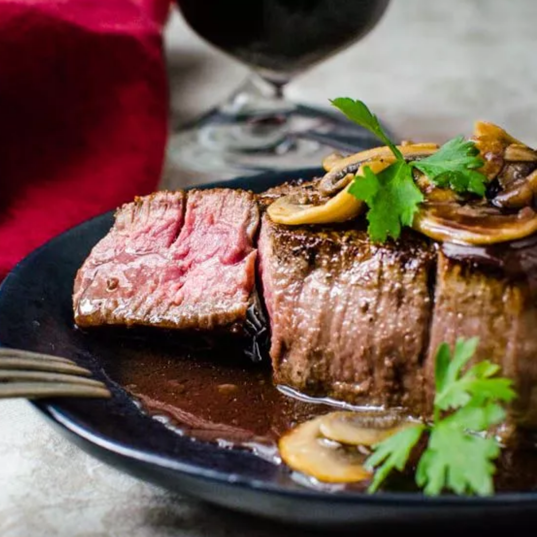 Pan-Seared Filet Mignon Bordelaise